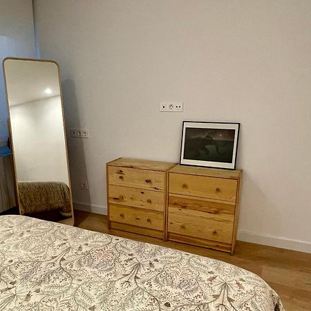 Piso De 2 Habitaciones En Centro, Zona Muy Tranquila Con Playa A 2 Min Andando Gijón Eksteriør bilde